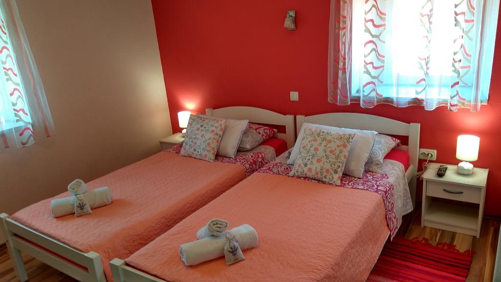 Apartments Jasminka Solin Exterior foto